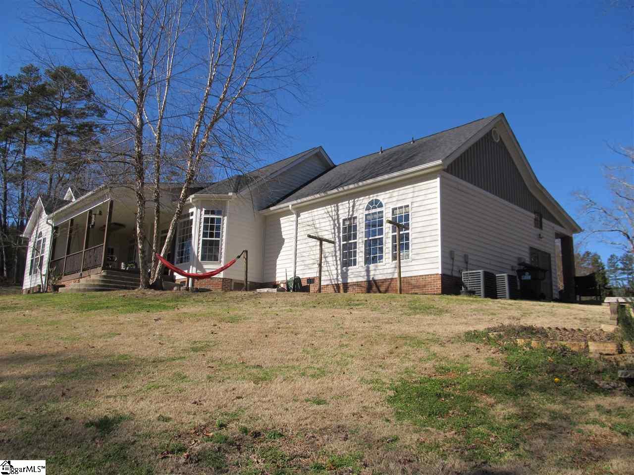 211 North Rutherford Road Greer, SC 29651 - Photo 6 of 36