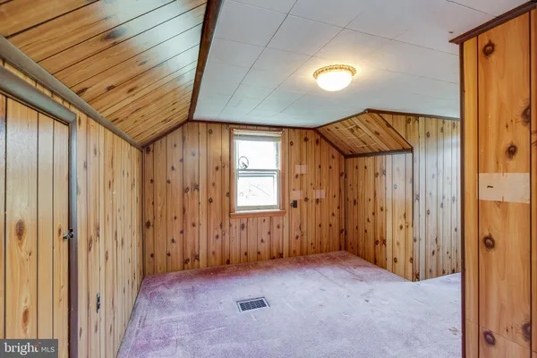 $300,000 | 117 Pine Lane, Hainesport, NJ 08036