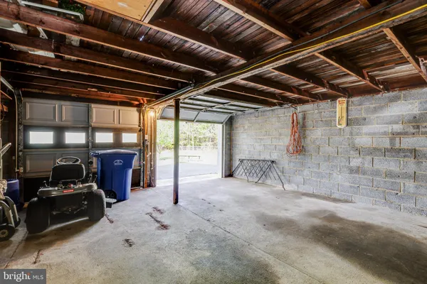 $300,000 | 117 Pine Lane, Hainesport, NJ 08036