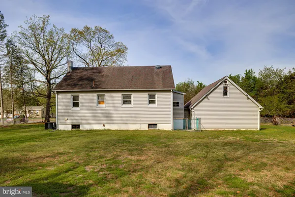 $300,000 | 117 Pine Lane, Hainesport, NJ 08036