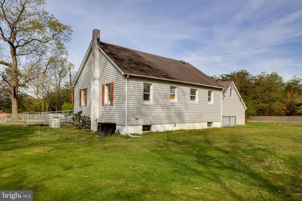 $300,000 | 117 Pine Lane, Hainesport, NJ 08036