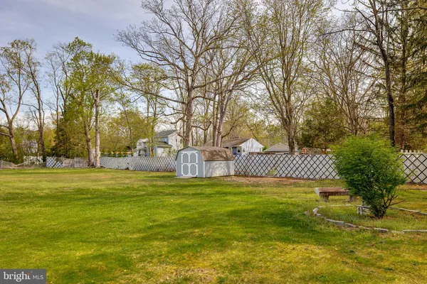 $300,000 | 117 Pine Lane, Hainesport, NJ 08036