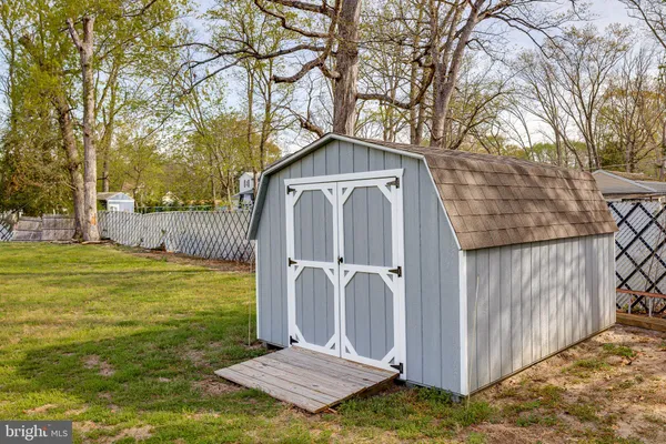 $300,000 | 117 Pine Lane, Hainesport, NJ 08036