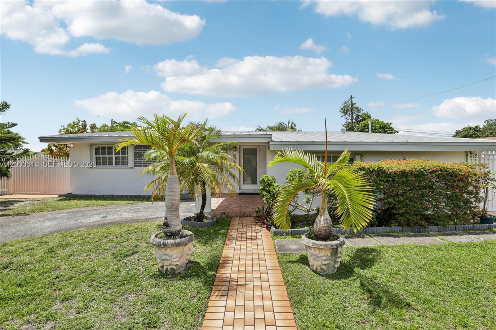1900 Southwest 87th Court Miami, FL 33165 - Photo 1 of 25