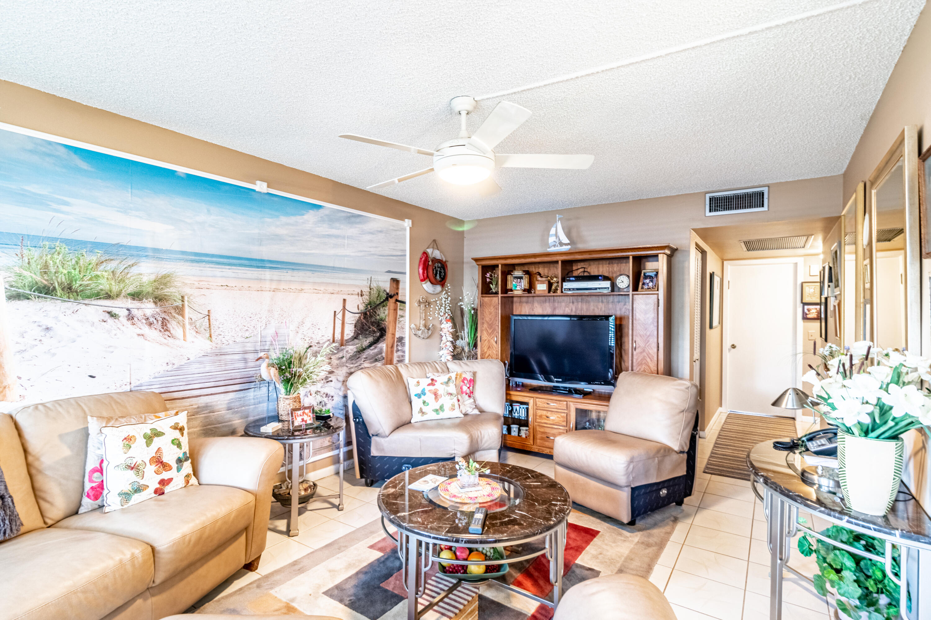 1050 Newcastle A Boca Raton, FL 33434 - Photo 1 of 45 Spacious Living Room Area