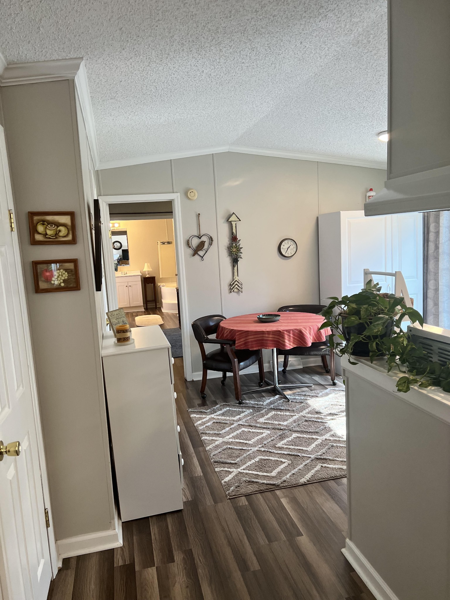 20002 Cessna Road Bon Aqua, TN 37025 - Photo 11 of 28 a living room with furniture and a table