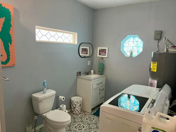 $1,600 | 2011 5th Avenue, Canyon, TX 79015