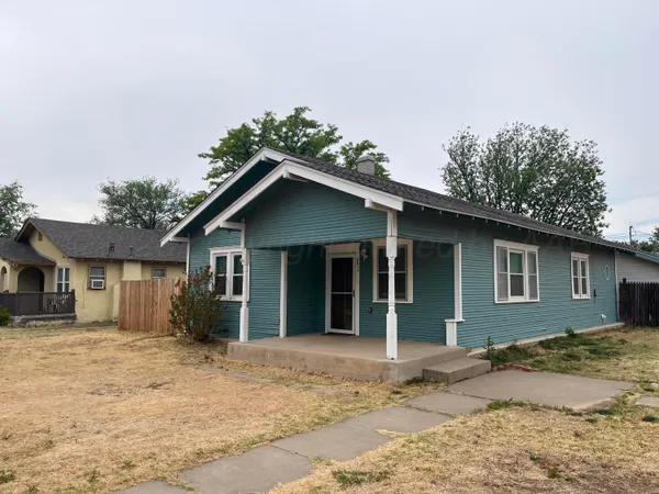 $1,600 | 2011 5th Avenue, Canyon, TX 79015