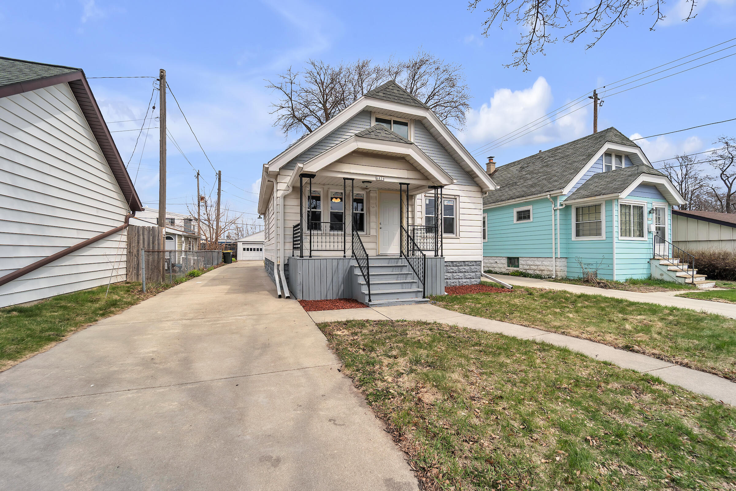 6824 West Hayes Avenue West Allis, WI 53219 - Photo 19 of 21 Exterior