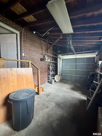 $79,900 | 215 South Jackson Street, Harrisburg, IL 62946