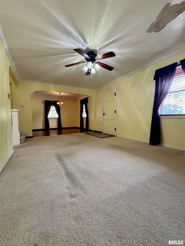 $79,900 | 215 South Jackson Street, Harrisburg, IL 62946