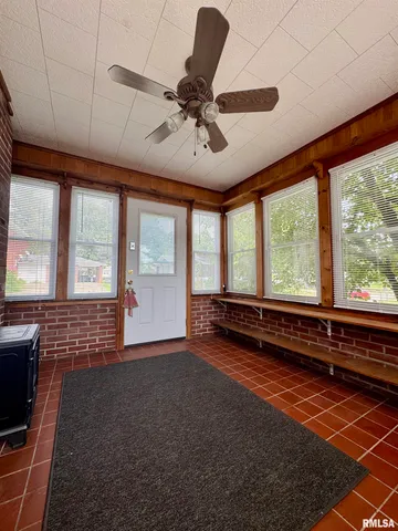 $79,900 | 215 South Jackson Street, Harrisburg, IL 62946