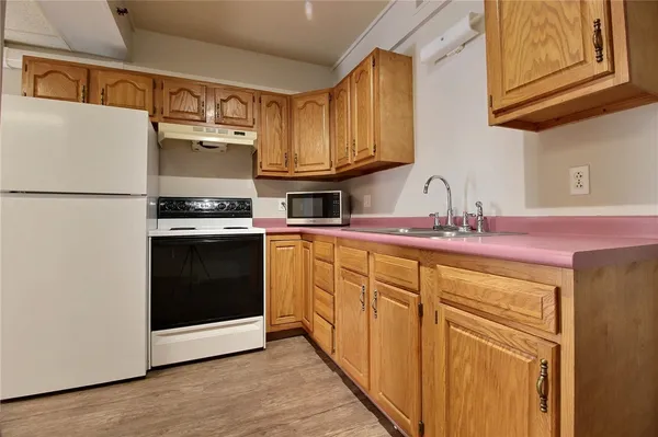 $1,600 | 55 Beach Street, Unit 16, Westerly, RI 02891