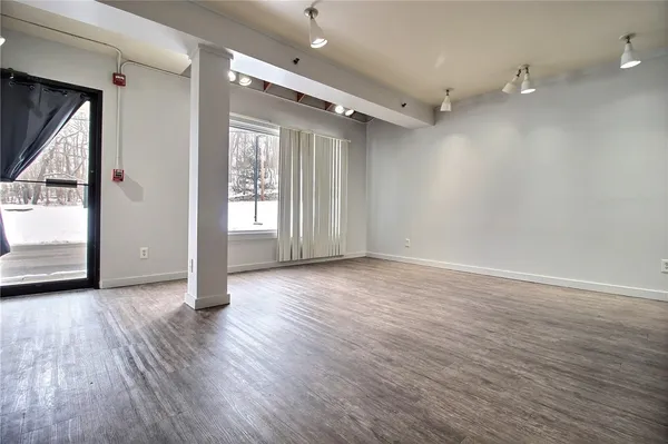 $1,600 | 55 Beach Street, Unit 16, Westerly, RI 02891
