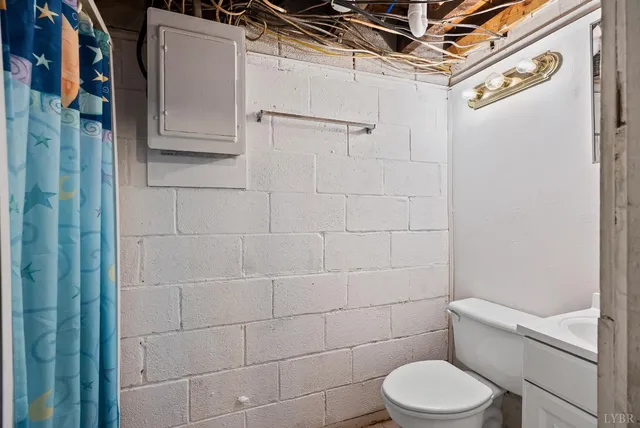 $219,900 | 1071 Settlersway Lane, Goode, VA 24556