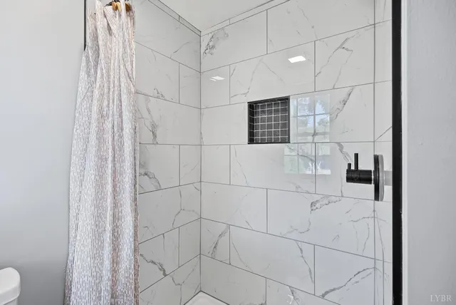 $219,900 | 1071 Settlersway Lane, Goode, VA 24556