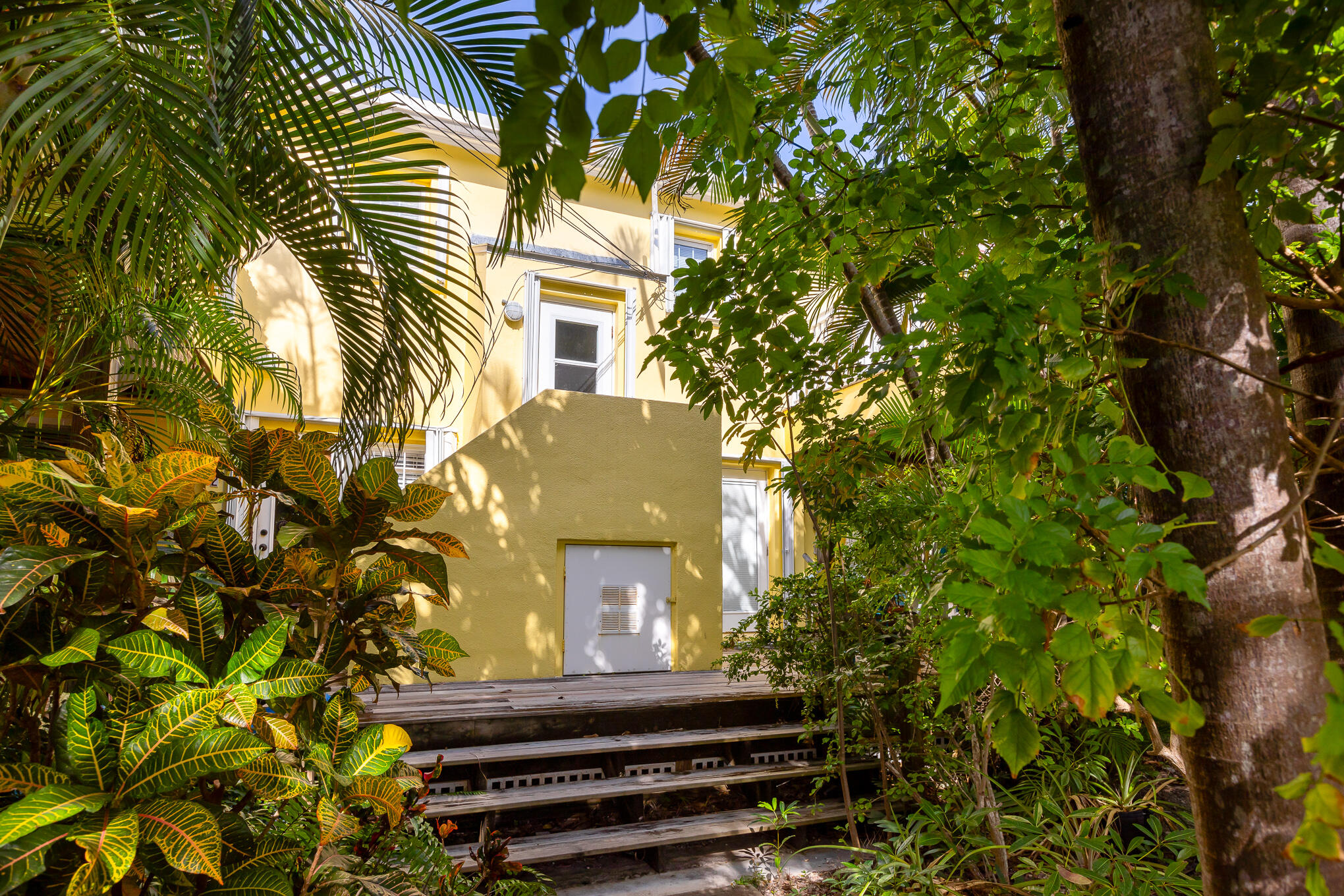 816 South Street, Unit 4 Key West, FL 33040 - Photo 16 of 24 816 SOUTH ST #4, KEY WEST