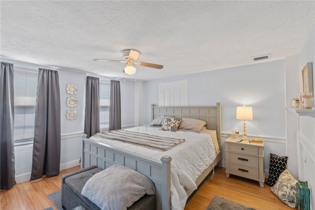 101 Water Street Warren, RI 02885 - Photo 14 of 49