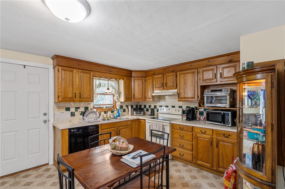 101 Water Street Warren, RI 02885 - Photo 28 of 49