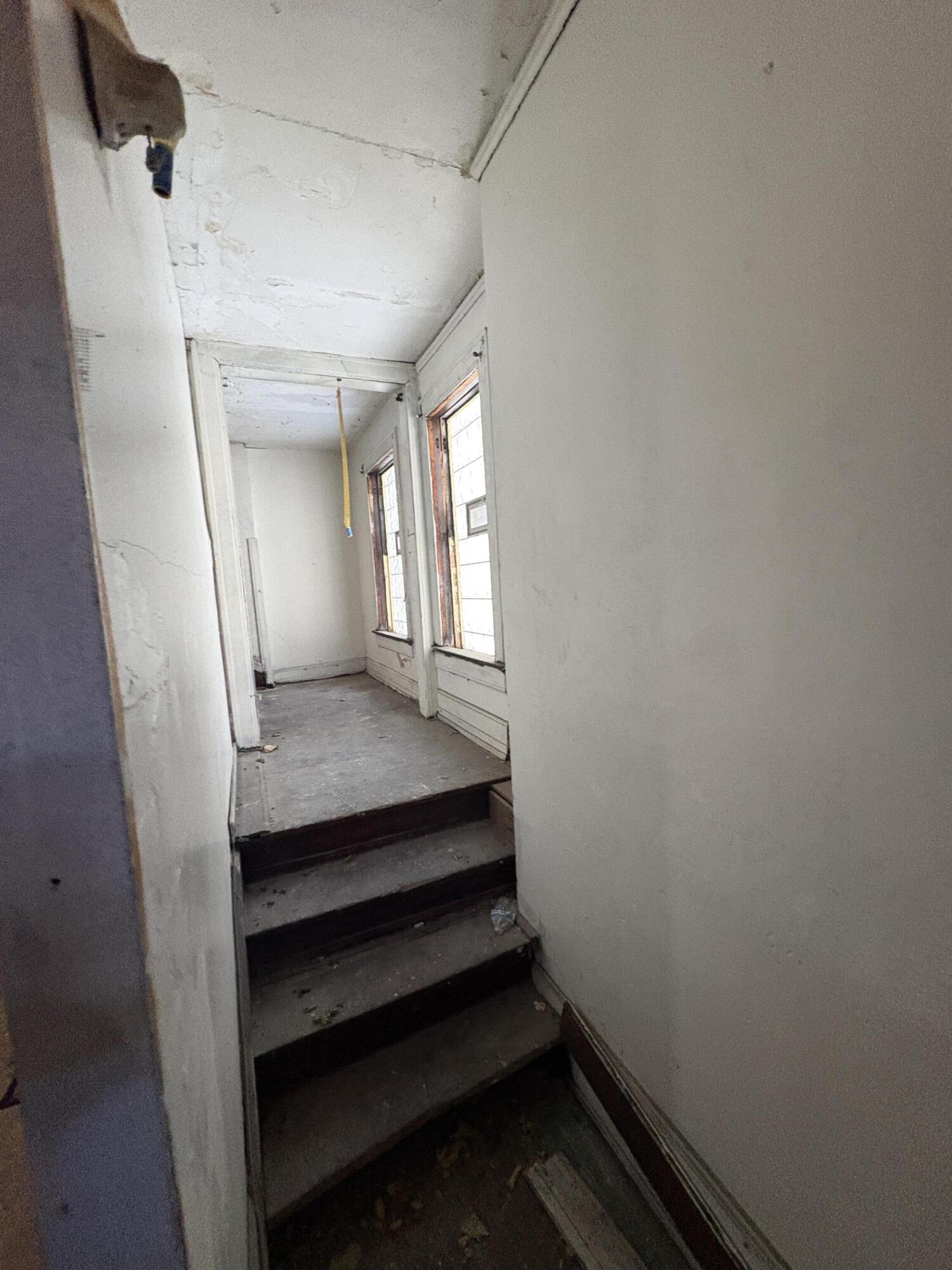 3835 Mt Elliott Street Detroit, MI 48207 - Photo 7 of 16 Side