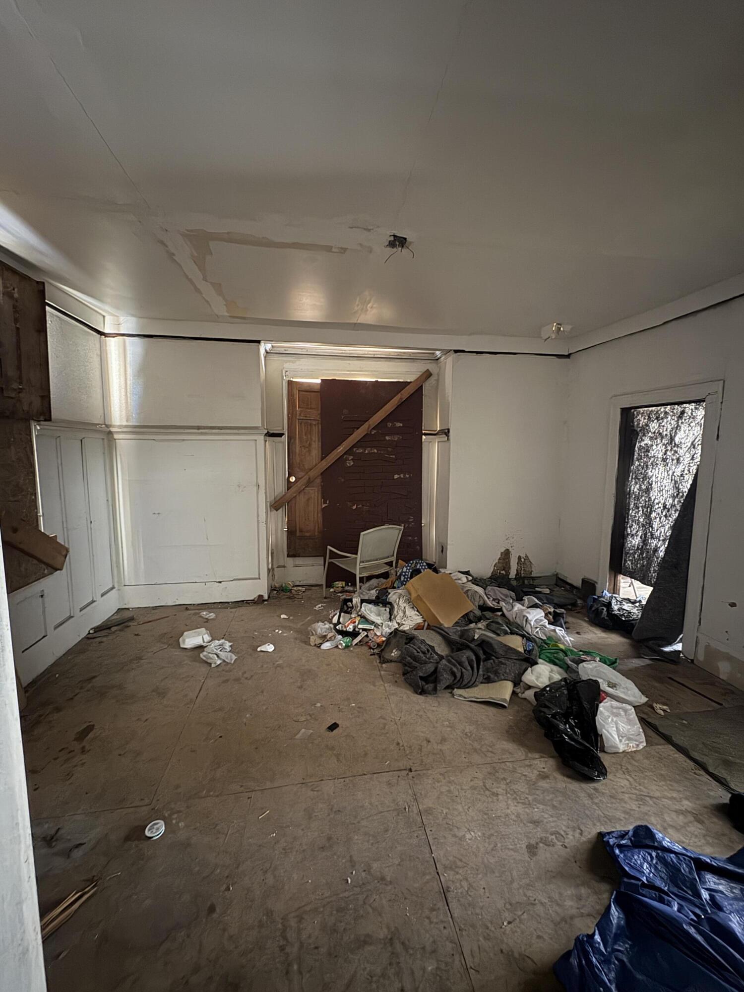 3835 Mt Elliott Street Detroit, MI 48207 - Photo 8 of 16 1st Floor 2