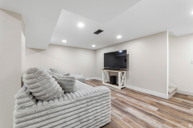 523 South Main Street Payson, UT 84651 - Photo 28 of 41 Finished room featuring wood-finish flooring, recessed lighting, and neutral wall tones