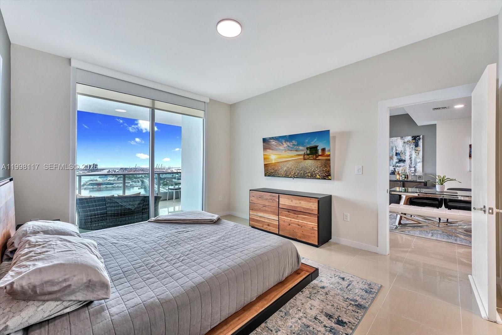900 Biscayne Boulevard, Unit 3109 Miami, FL 33132 - Photo 13 of 51