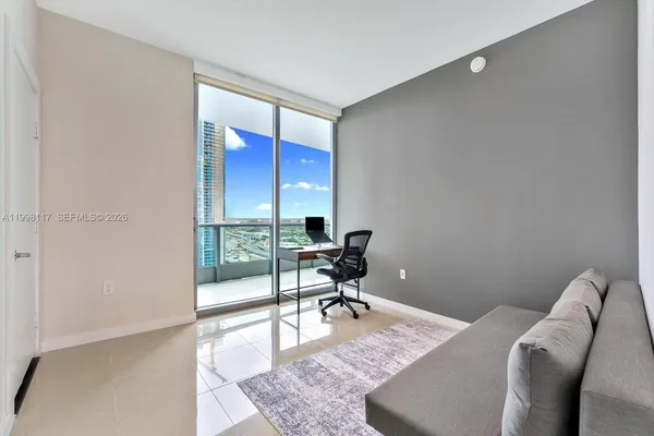 $6,000 | 900 Biscayne Boulevard, Unit 3109, Miami, FL 33132