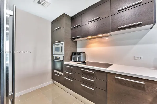 $6,000 | 900 Biscayne Boulevard, Unit 3109, Miami, FL 33132