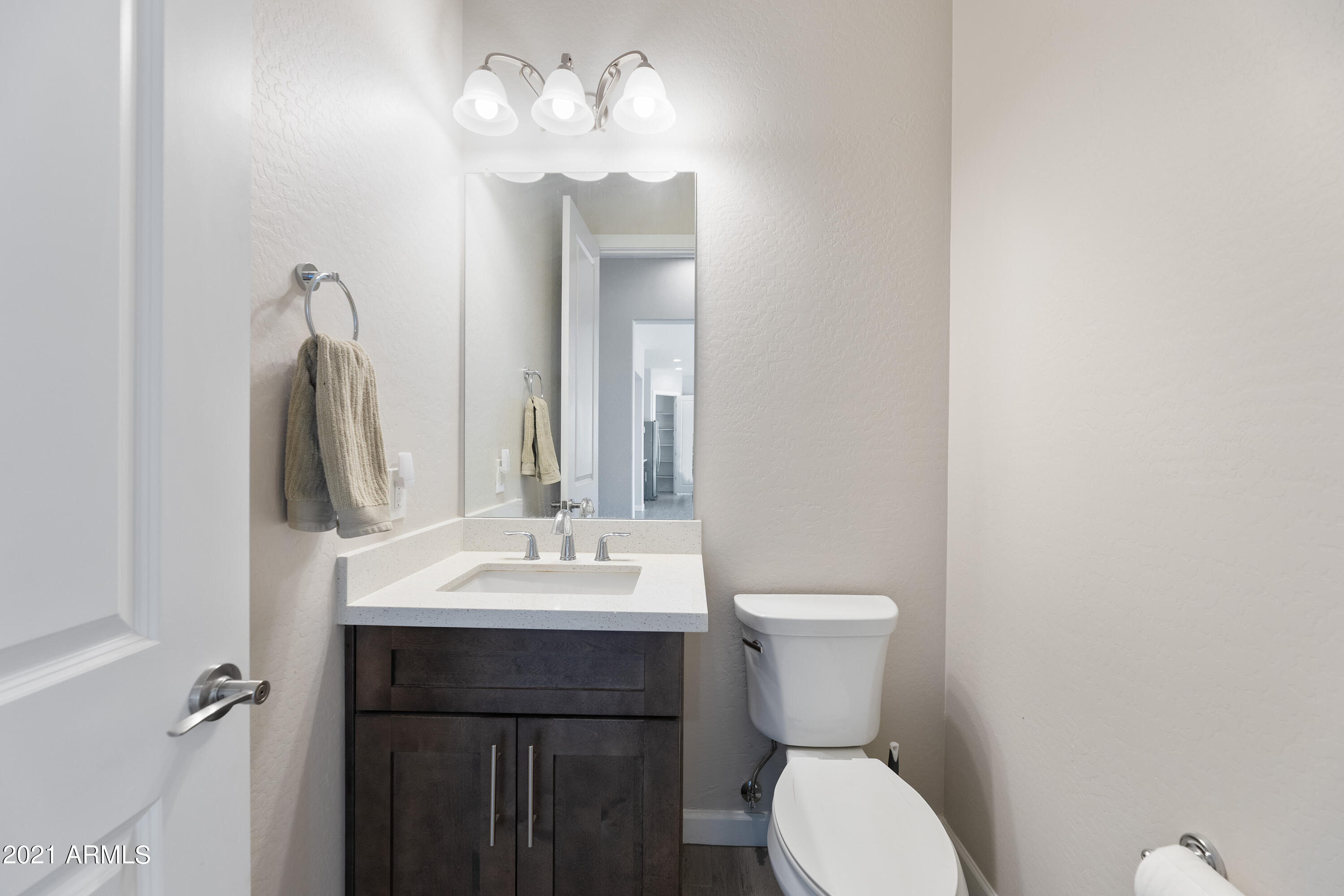 17133 East Dale Lane Rio Verde, AZ 85263 - Photo 21 of 48 Powder Room