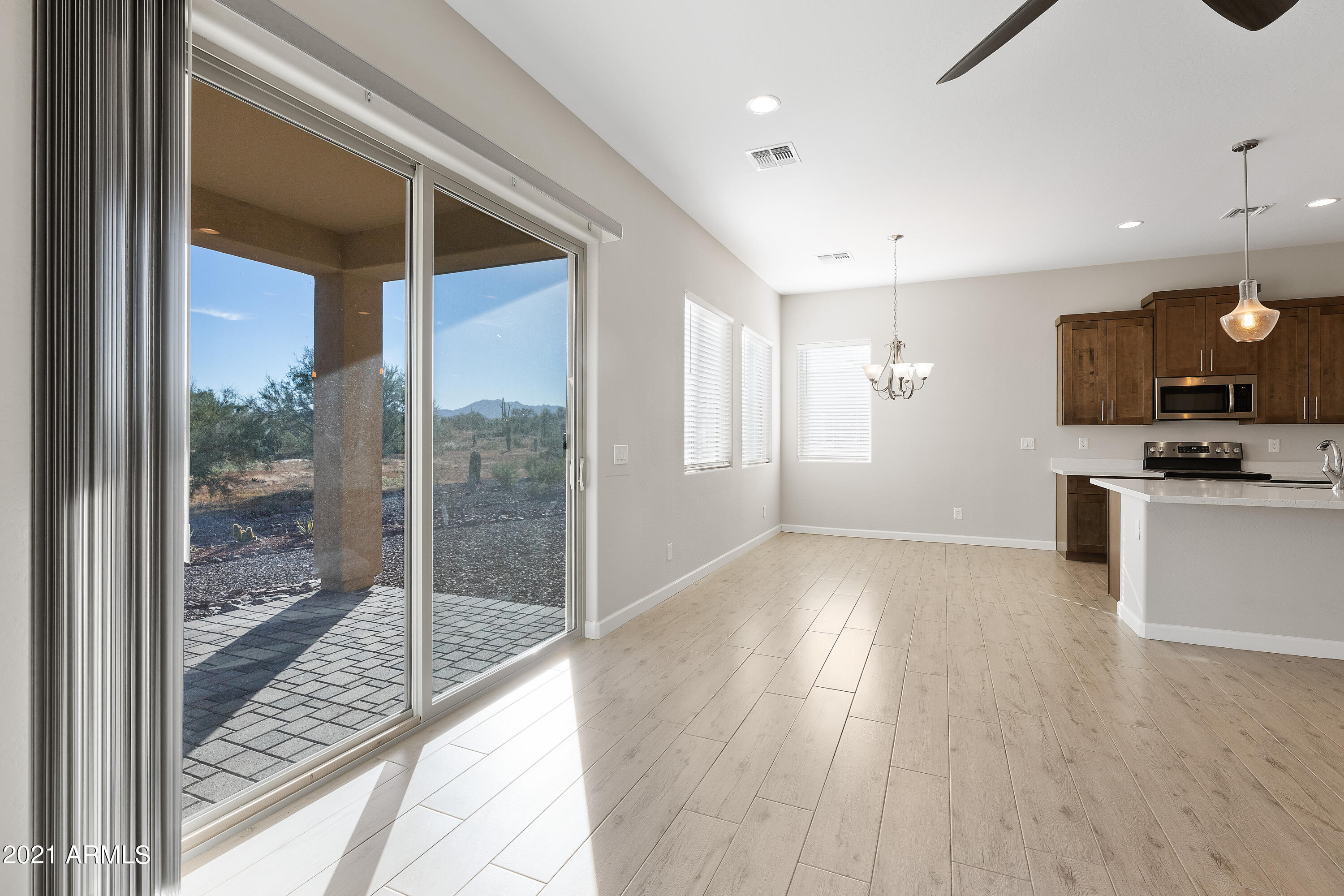 17133 East Dale Lane Rio Verde, AZ 85263 - Photo 3 of 48 Lots of Natural Light