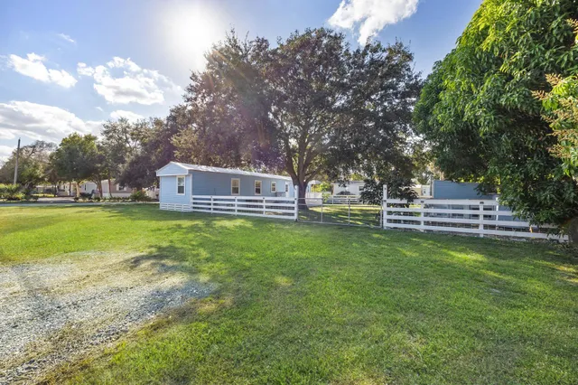 $185,000 | 4910 Deanna Lane, Fort Pierce, FL 34946