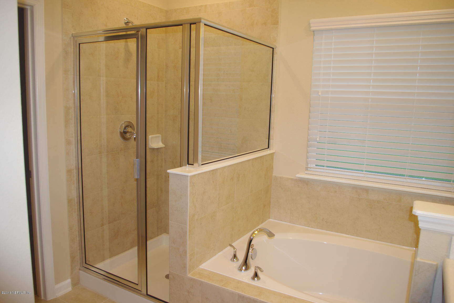 125 Antilles Road St. Augustine, FL 32092 - Photo 11 of 13 WR 124 Master bath2