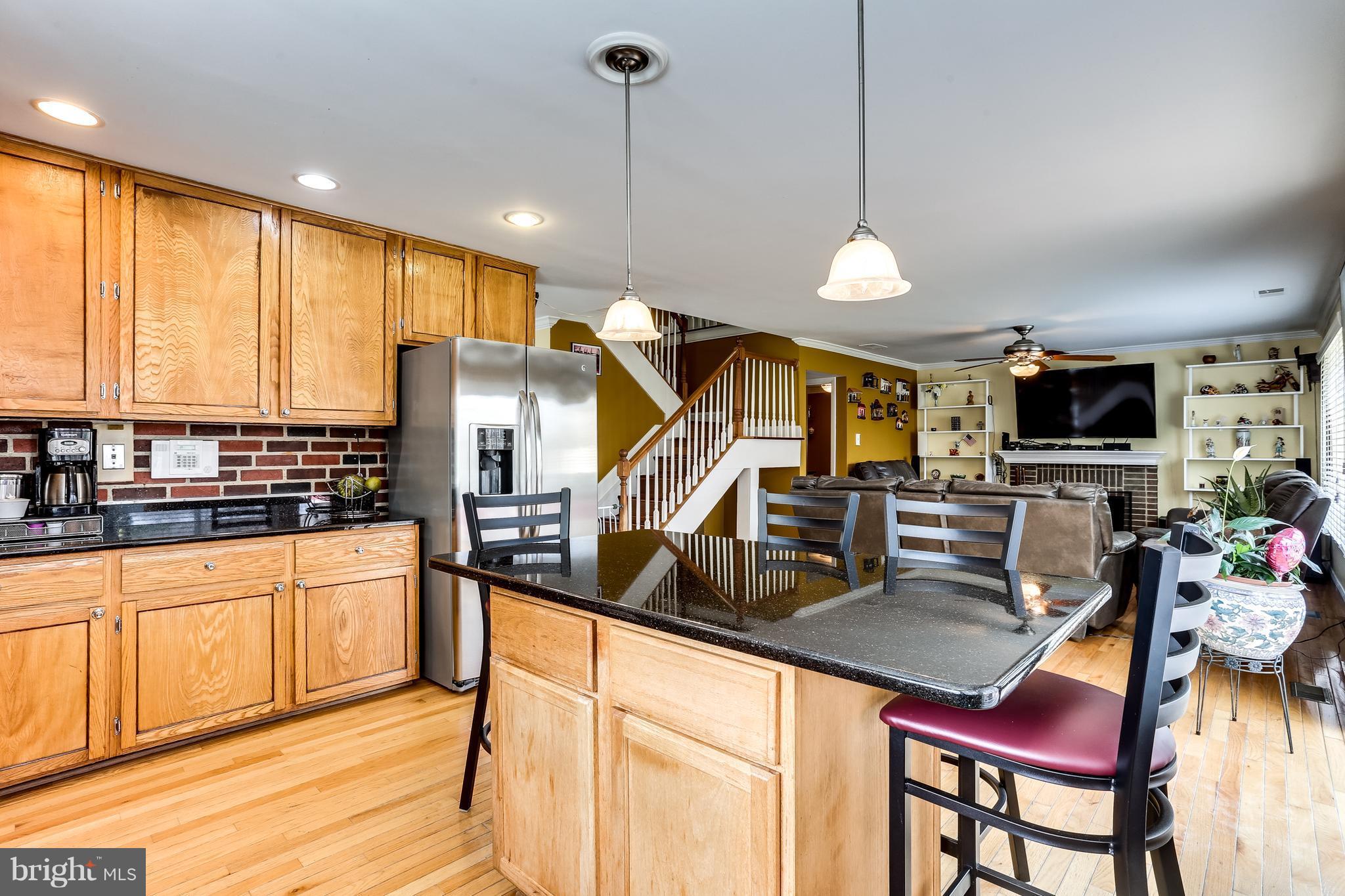 18909 Glendower Road Gaithersburg, MD 20879 - Photo 12 of 30 Kitchen