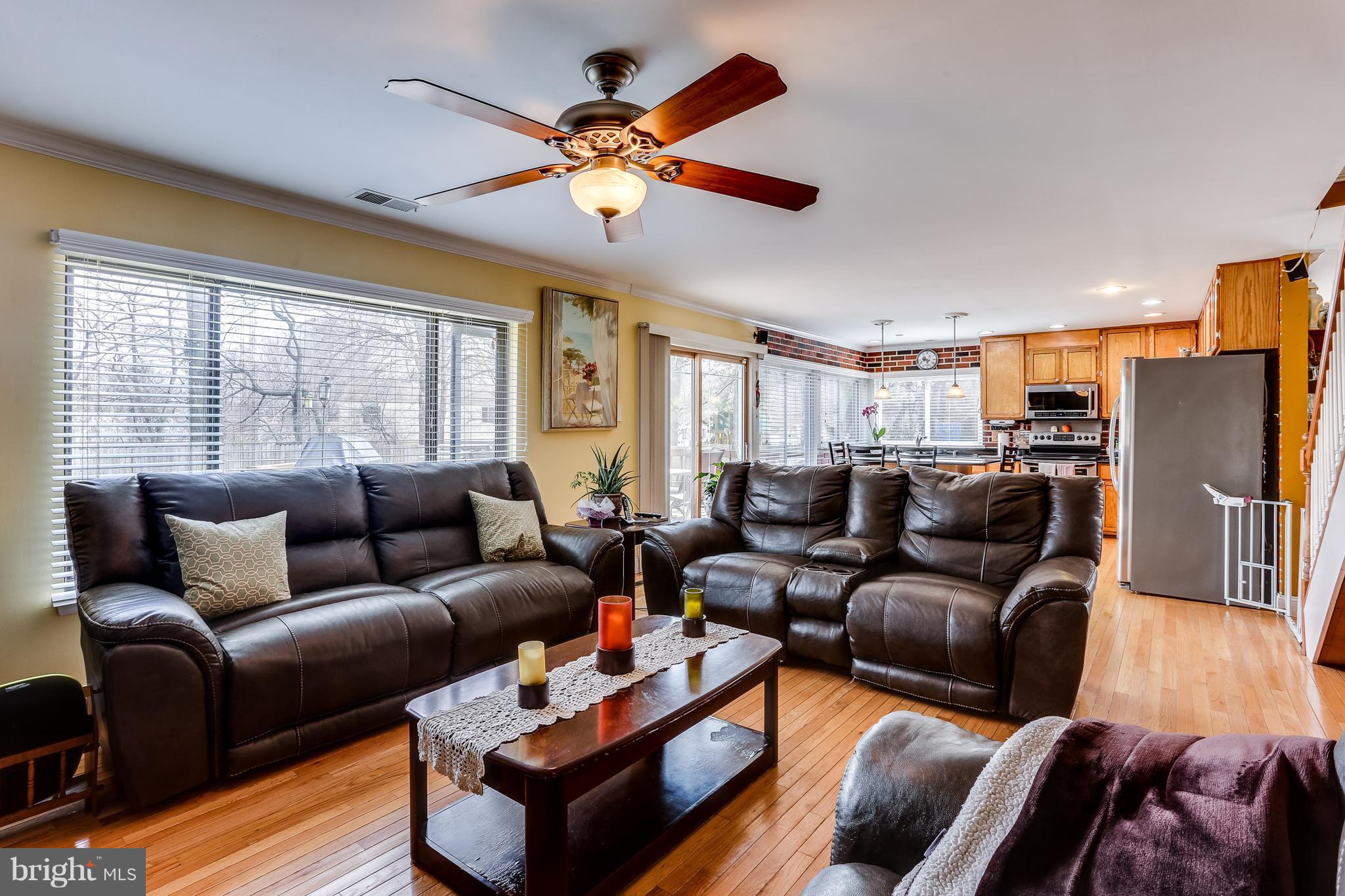 18909 Glendower Road Gaithersburg, MD 20879 - Photo 15 of 30 Family Room