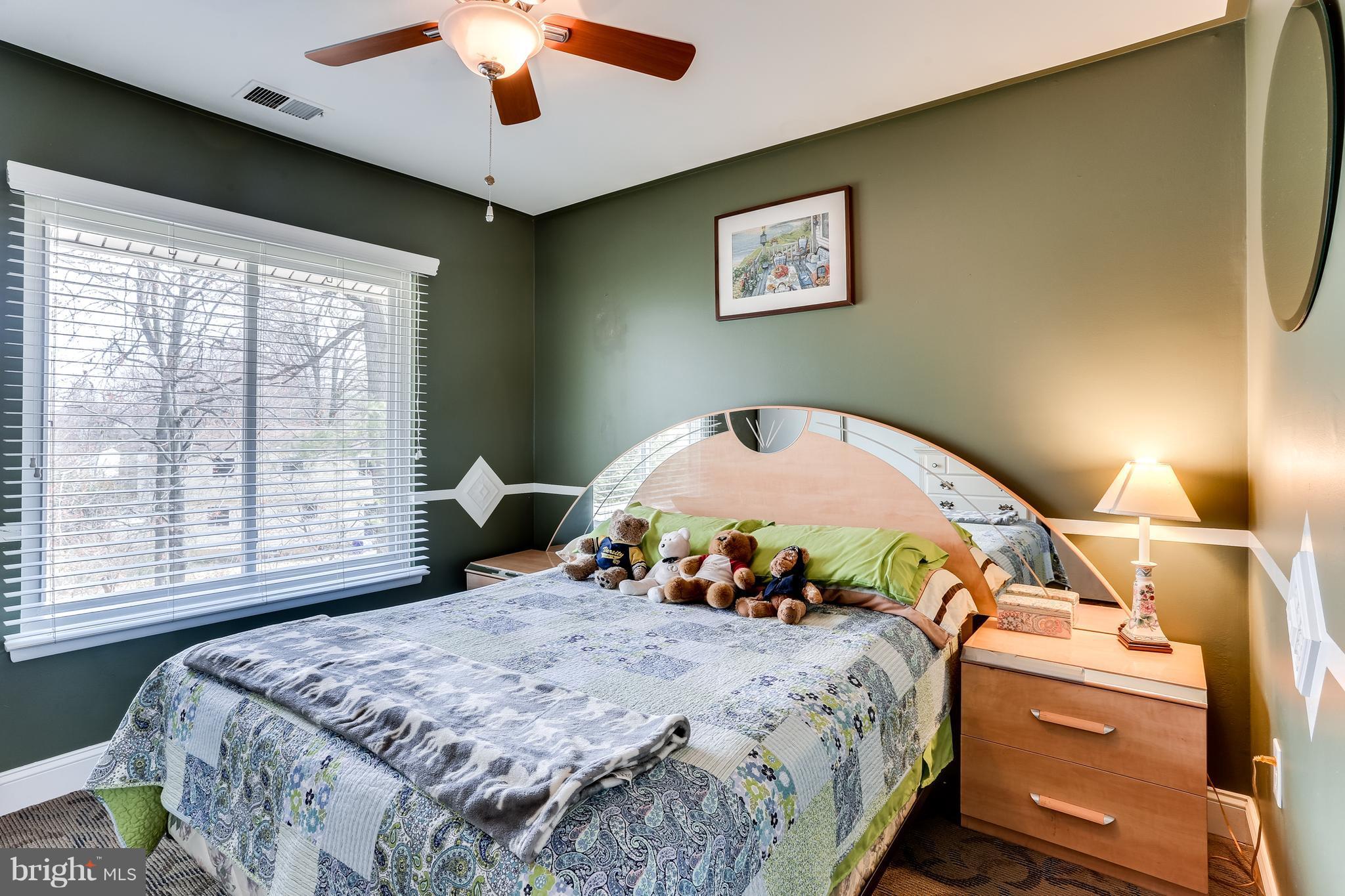 18909 Glendower Road Gaithersburg, MD 20879 - Photo 19 of 30 Bedroom