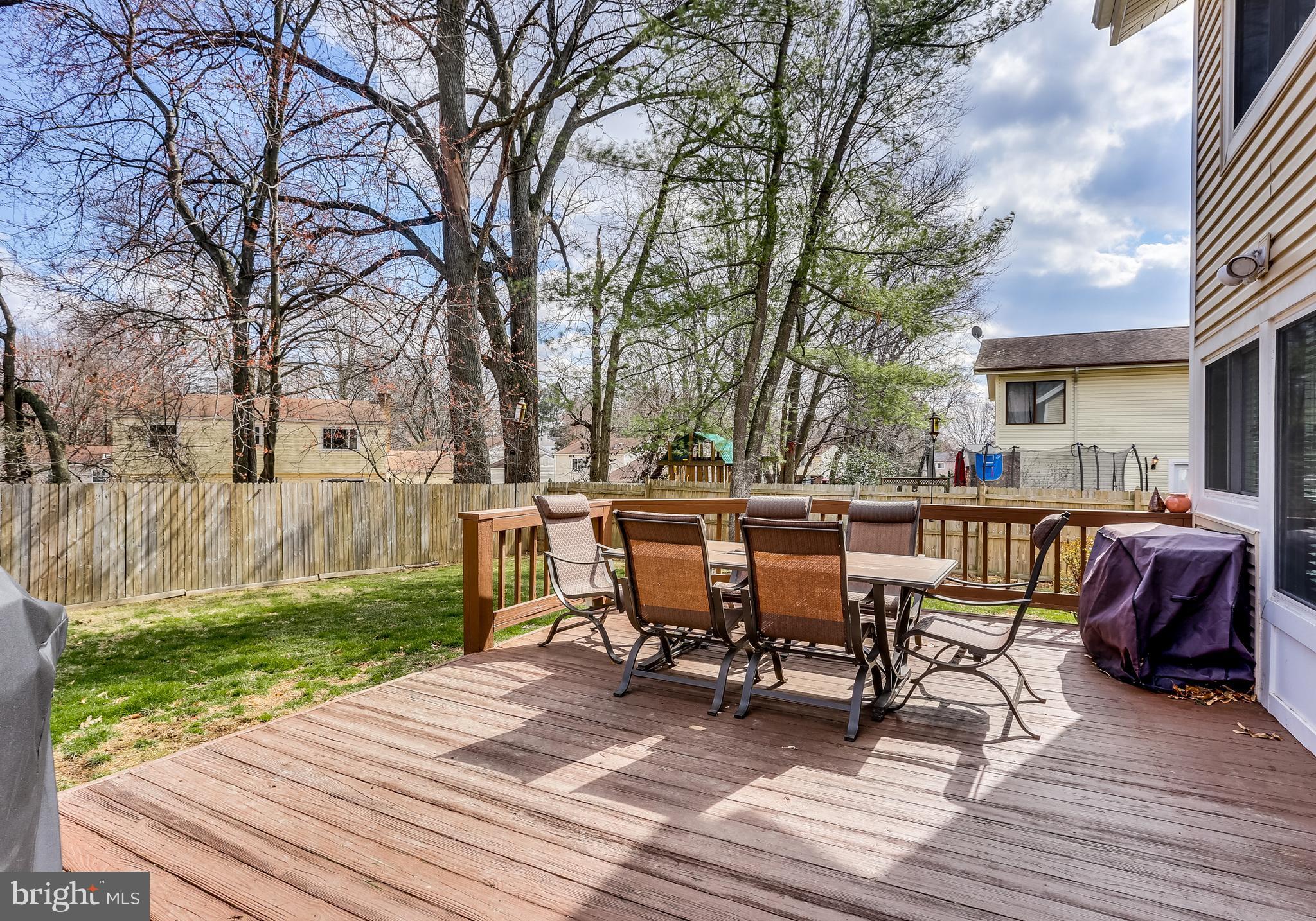 18909 Glendower Road Gaithersburg, MD 20879 - Photo 29 of 30 Exterior (Rear)