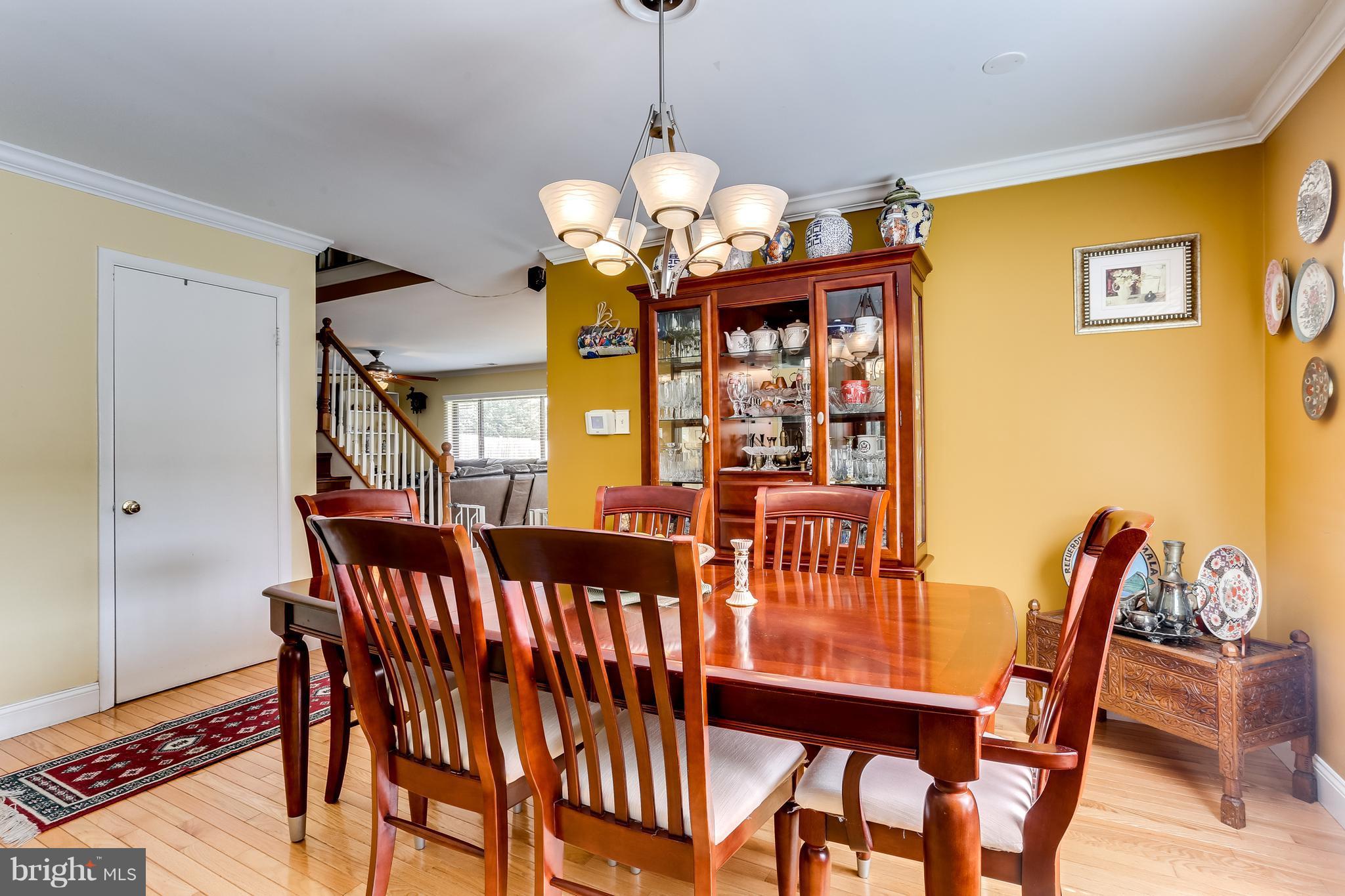 18909 Glendower Road Gaithersburg, MD 20879 - Photo 7 of 30 Dining Room