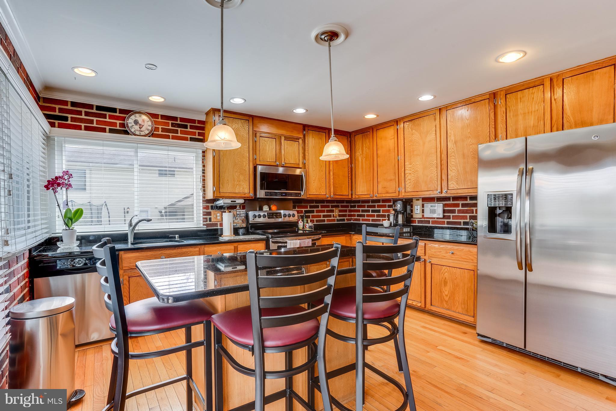 18909 Glendower Road Gaithersburg, MD 20879 - Photo 9 of 30 Kitchen