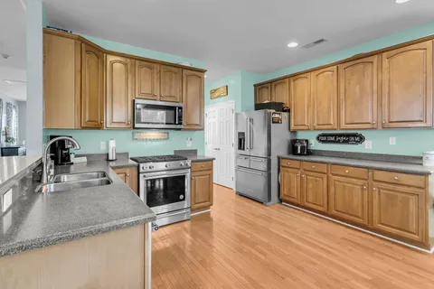 $899,000 | 2282 Sandy Point Lane, Mount Pleasant, SC 29466