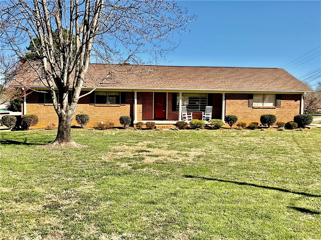 203 Hall Road Westminster, SC 29693 - Photo 1 of 29 Gallery Image 1