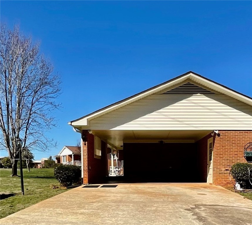 203 Hall Road Westminster, SC 29693 - Photo 27 of 29 Gallery Image 27
