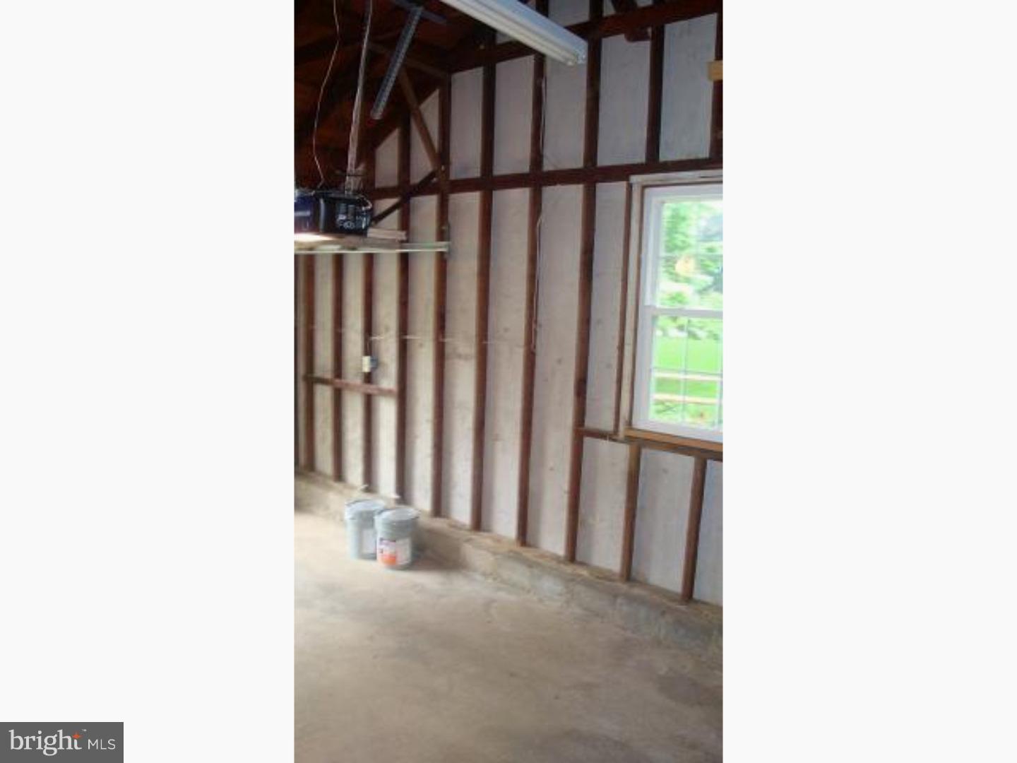 122 Penn Road Wayne, PA 19087 - Photo 9 of 12 Garage
