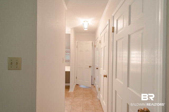 854 Hancock Road Fairhope, AL 36532 - Photo 29 of 43 Hallway