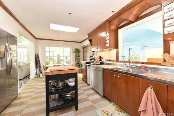 $10,000 | 3 Mill Pond Lane, Locust Valley, NY 11560