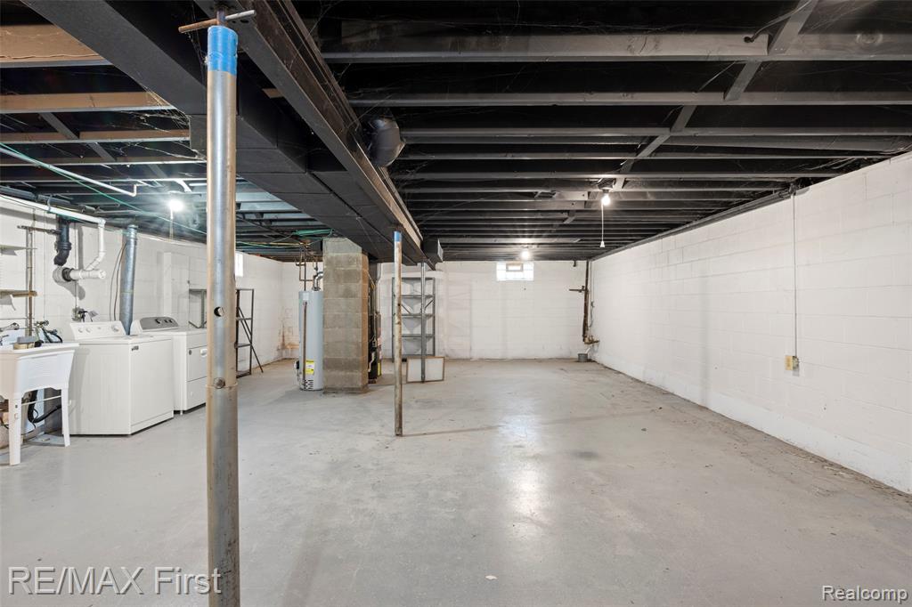 2070 Walton Boulevard Rochester, MI 48309 - Photo 18 of 25