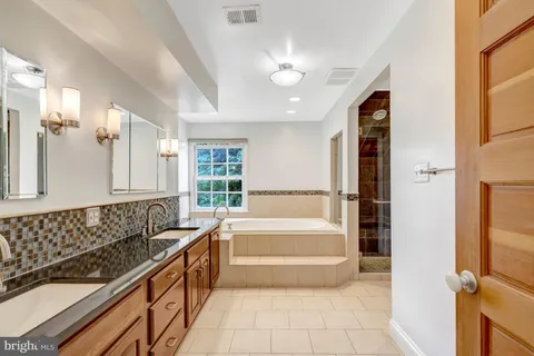 $1,550,000 | 1301 Stone Meadow Way, Vienna, VA 22182