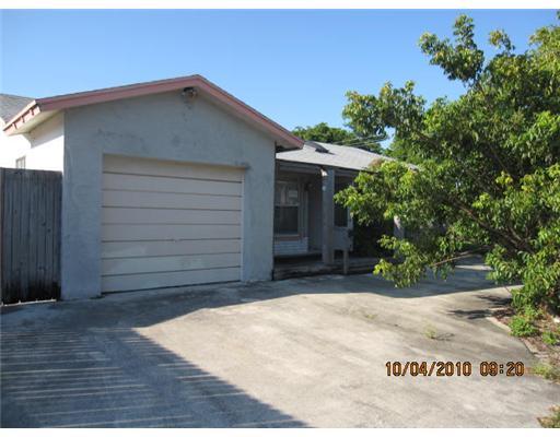 22610 Southwest 66th Avenue Boca Raton, FL 33428 - Photo 1 of 14 Primary Photo