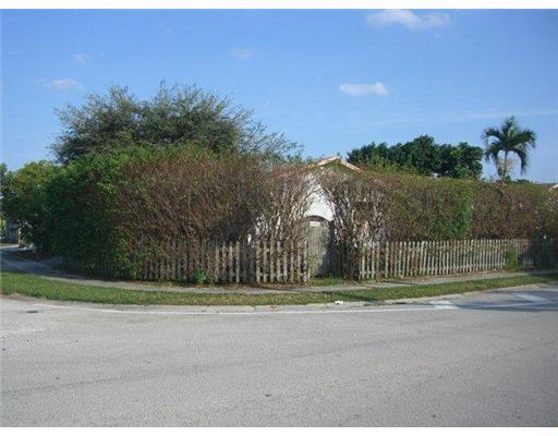 22610 Southwest 66th Avenue Boca Raton, FL 33428 - Photo 2 of 14 Additional Photo