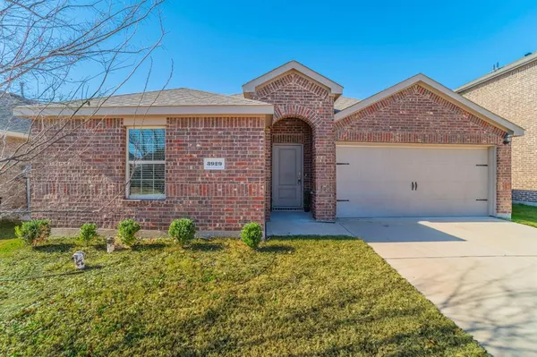 $323,000 | 3929 Dickinson Avenue, Aubrey, TX 76227